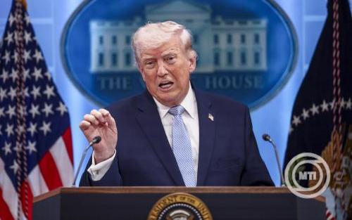 Iráni konfliktus - Donald Trump 50 százalékos büntetővámot jelentett be az Iránnak fegyvereket szállító országokra