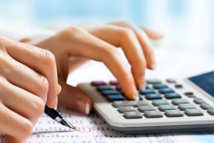 Augusztustól újra nőnek a reálbérek Magyarországon